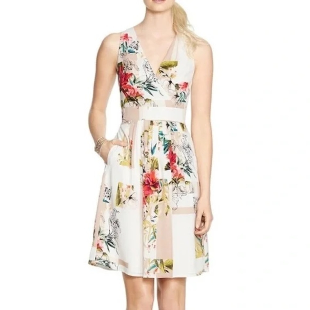 White House Black Market Floral Dress with Waist Tie- Size 2